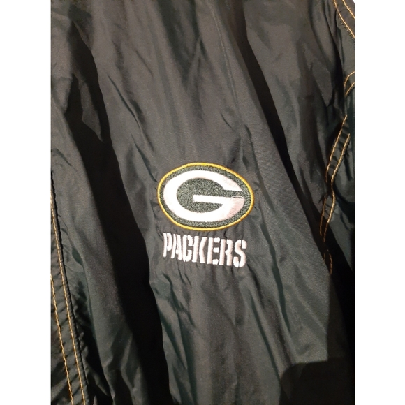 Green Bay Packers jacket - Picture 3 of 6
